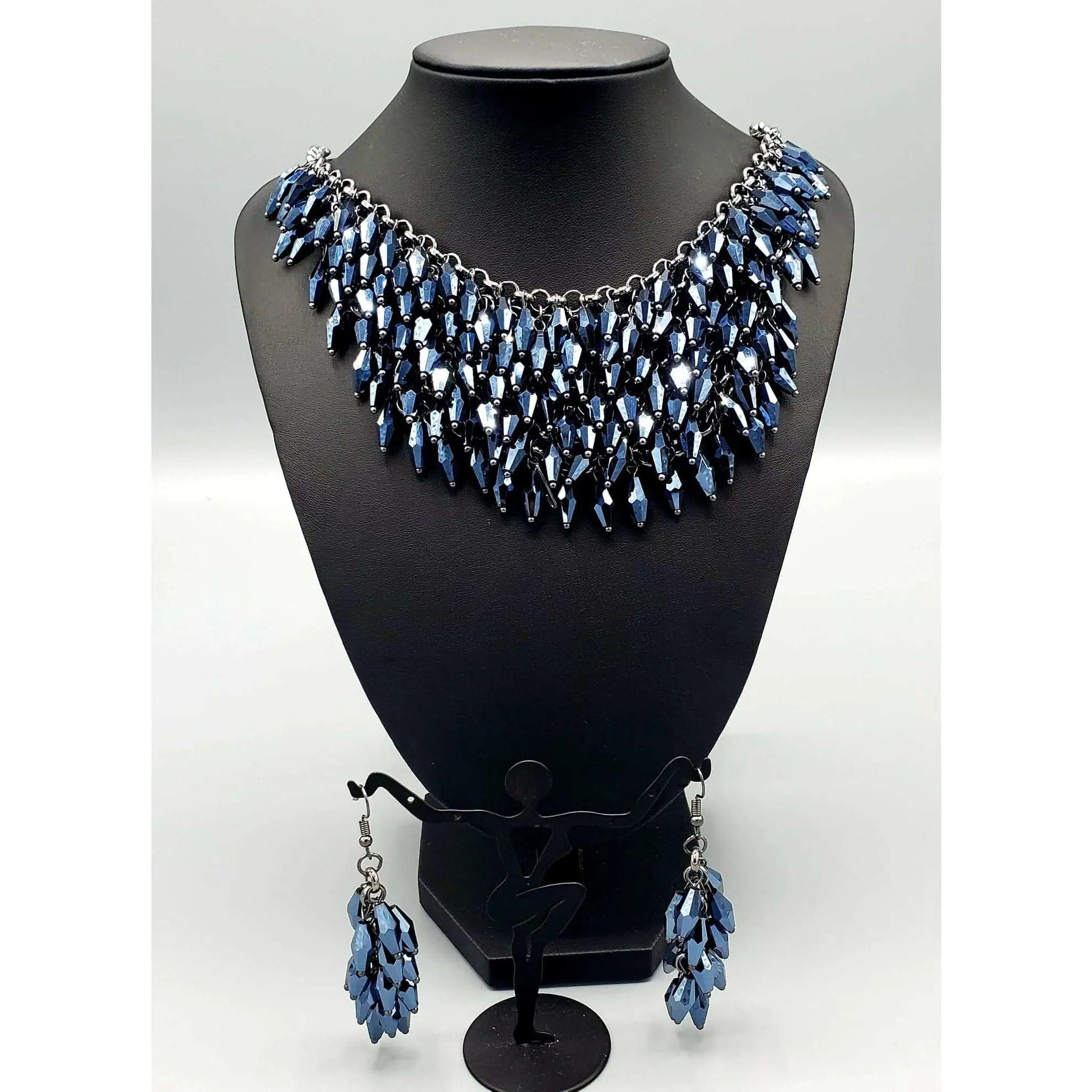 Mesmerized Necklace and Earrings