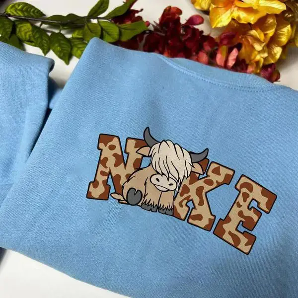 Oversized Highland Cow Sweatshirt, Highland Cow Crewneck, Cute Cow Hoodie, Western Crewneck, Highland Cow Shirt, Cow Gifts, Cow Shirt