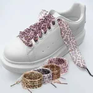 Chic Unisex Leopard Print Flat Laces, 2.5CM Wide Silk Satin Shoelaces for Casual and Sports Footwear