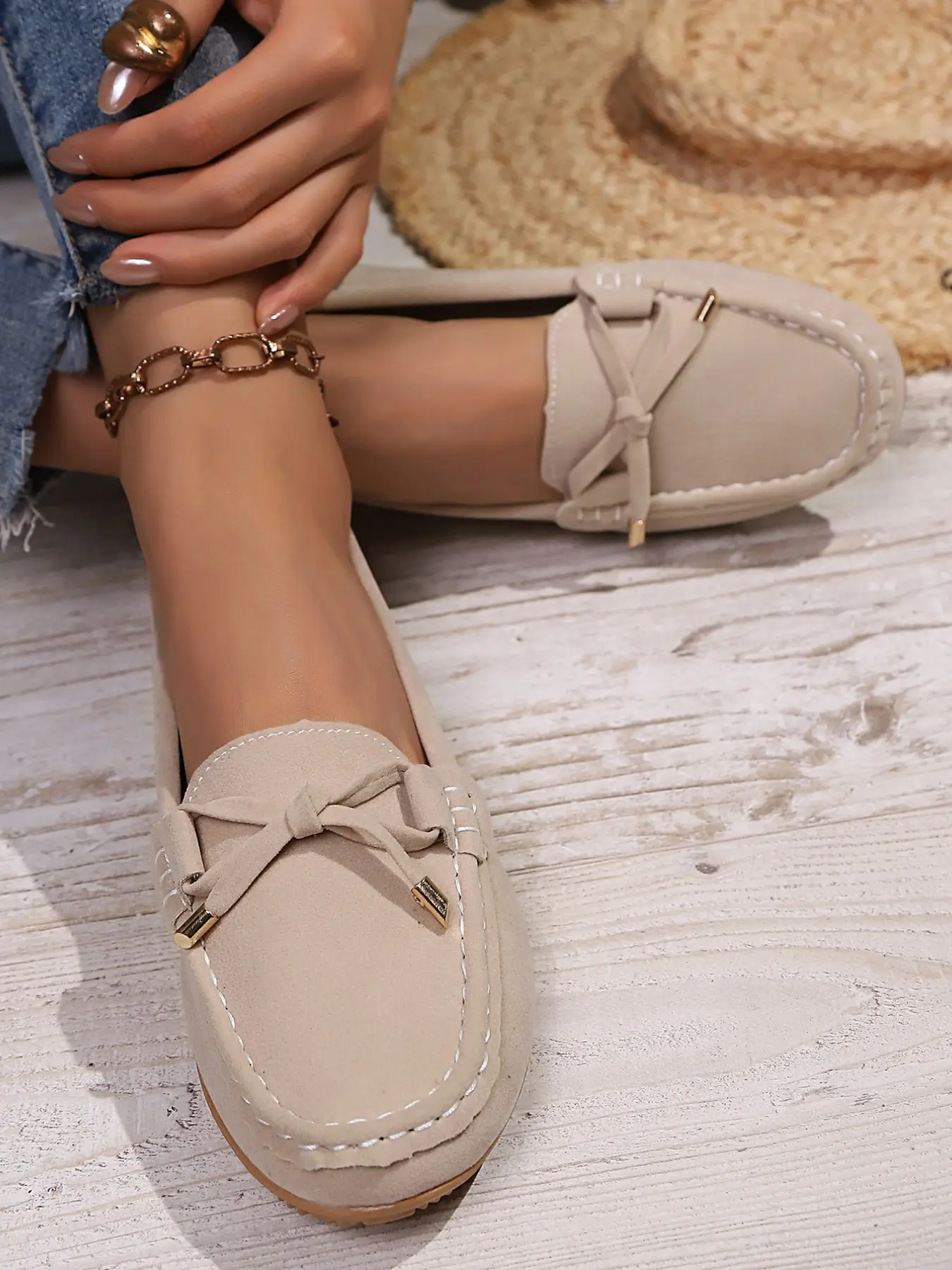 New Large Size Classic Retro Solid Color Bean Shoes, Bow Decoration, Soft Sole, Anti-Slip, Breathable, Comfortable, Casual, All Seasons