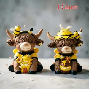 Bee Highland Cow Figurines, Resin Honey Cow Gnomes, Scottish Resin Statue, Calf Lovers Gifts, Home Garden Kitchen Office Decor
