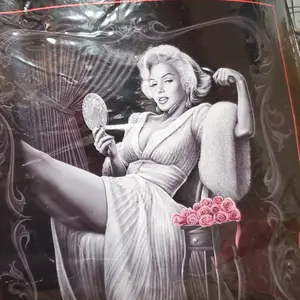 Marilyn Monroe Queen size luxury plush blanket Washable Black