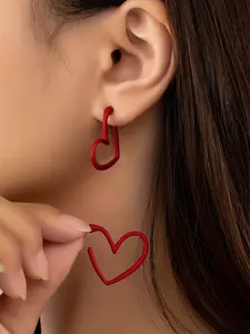 Fashionable Heart-Shaped Stud Earrings for Women, Cute Cartoon Design, Perfect for Dating, Parties, Daily Wear, All Seasons
