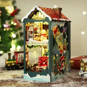 Christmas Book Nook Kit DIY Miniature House Dollhouse Kit for Adults and Teens, Booknook Bookshelf Insert Christmas Decorations, Gifts for Family and Friends (Merry Christmas)