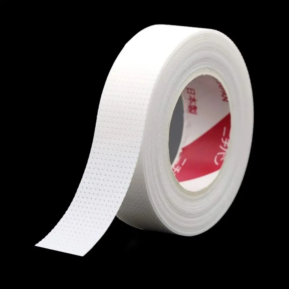 Hot Adhesive Eyelash Extension Tape Breathable Fabric Lash Tape White Non-woven PE Material Adhesive Lash Tape for Eyelash Extension