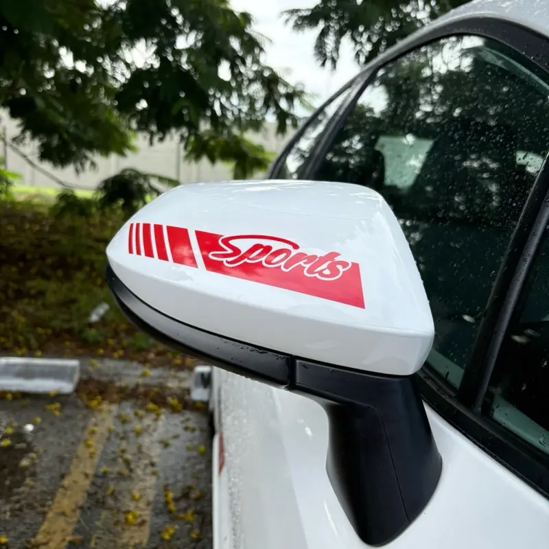 Set de Stickers “Sports” para Espejos Laterales – Vinilo Automotriz 8x1.2” (Par)