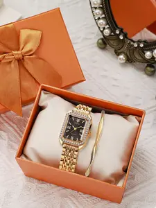 Light Luxury Women's Student Fashion Minimalist Square Quartz Watch Set – the perfect gift for friends during Ramadan.