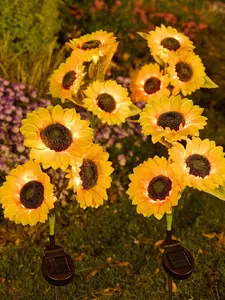 Outdoor Solar Garden Lights,LED Solar Powered Light with 3 Sunflower, Solar Decorative Lights for Garden, Patio, Backyard，Enhance Your Outdoor Space