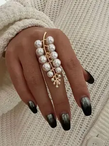 Elegant Imitation Pearl Ring, Pearl Embellished, Fashionable and Versatile, Perfect for Parties and Events, Ideal Gift for Friends, Simple and Chic Design