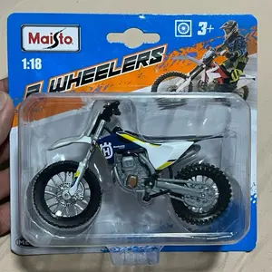 Maisto 2 Wheelers - Husqvarna FC 450 Blue 1:18 SCALE diecast motorcycle