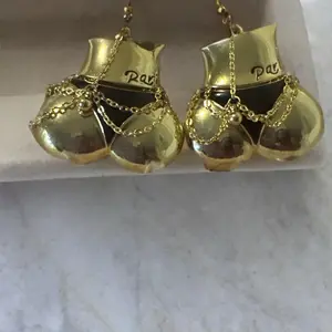 Paris bottom Earrings
