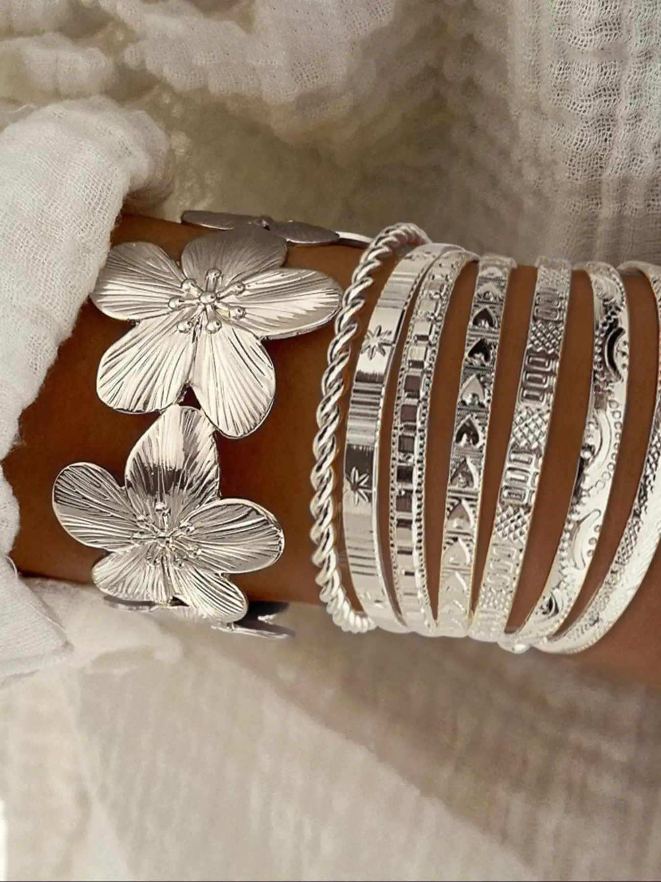 8-Piece Bracelet Set, Elegant Hollow Floral Open Adjustable Bangle, Women's Fashion Jewelry, Perfect for Daily Wear, Gifts, Flower Design Bracelet, Cuff Bangle Set, Bracelets Bangles