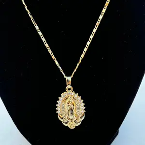 Gold Plated Oval Pendant Necklace with Virgin Mary Image - High-Quality Material - Perfect Accessory for Any Outfit