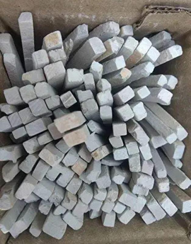 Slate Pencils White Color Chalk 4-8 Mm Thick (250 Grams)