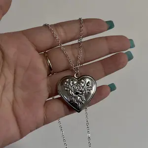 Romantic Heart Locket Pendant Openable Silver Stainless Steel Photo Frame Charm Necklace for Women Men Jewelry Gift Cuban Link Chain