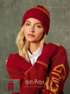 GLOWMODE X Harry Potter Hogwarts House Soft Wool Logo Embroidery Beanie & Fingerless Gloves Set Daily Casual Wear