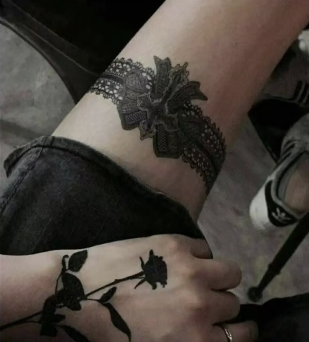 Lace Tattoo Stickers Sexy Leg bow tie lace for girls waterproof lasting party decor water reprint stickers