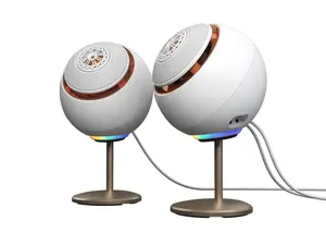 Creative Pebble Nova Premium 2.0 USB-C Speakers with Coaxial Drivers - White Creative Pebble Nova Premium 2.0 USB-C Speakers with Coaxial Drivers - White
