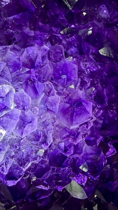 Natural 1kg+ Brazilian Amethyst Geode Cluster - Self-Standing Deep Purple Quartz Specimen (5") crystals for sale Natural 1kg+ Brazilian Amethyst Geode Cluster - Self-Standing Deep Purple Quartz Specimen (5") crystals for sale