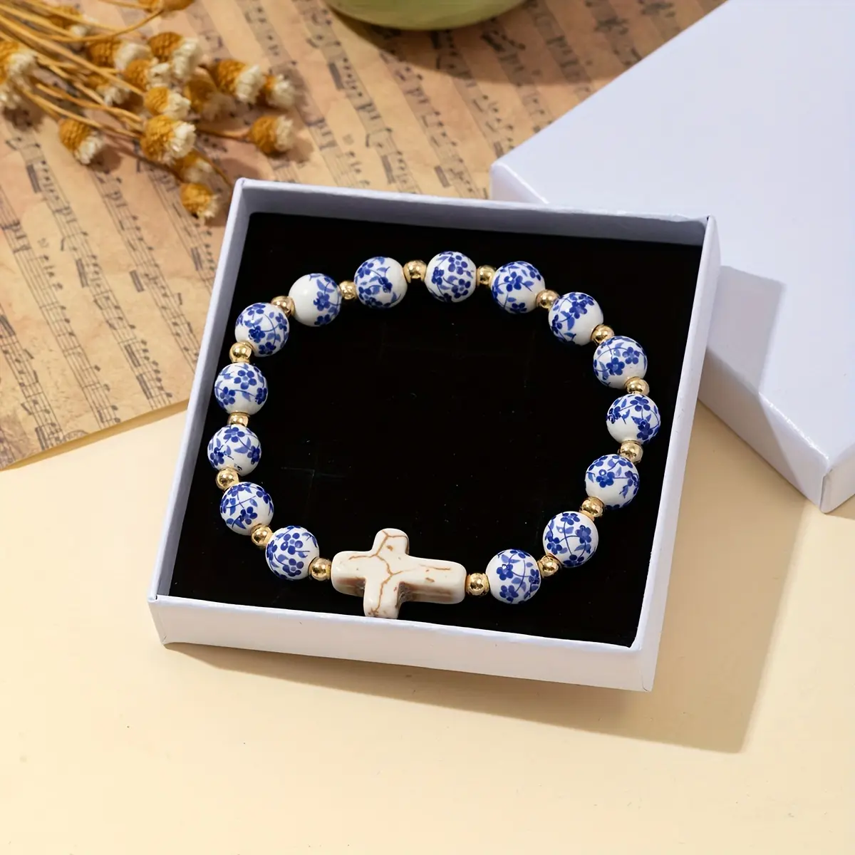 Retro Porcelain Stone Bangle, 14-Carat Gold-Plated Exquisite Bracelet for Women with a Retro Look, Elegant Banquet Wear Costume Jewelry