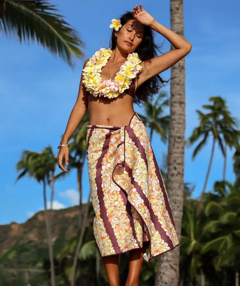 Tag Aloha Beach Towel in Summer Lei