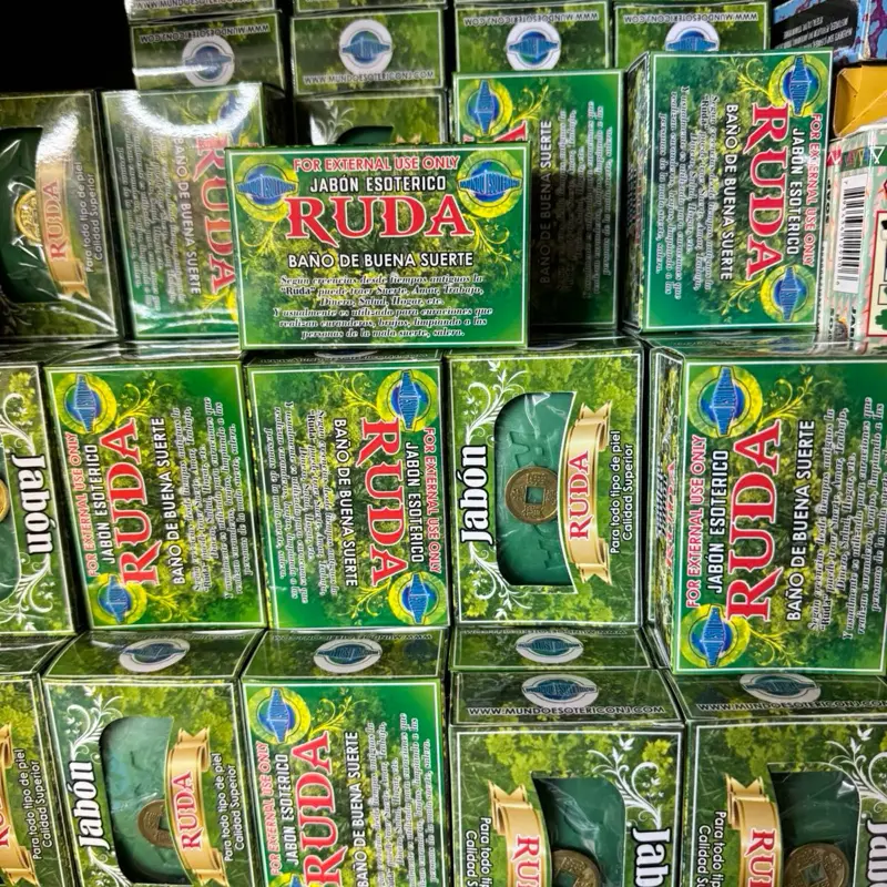 Jabón Espiritual de Ruda con Medalla – Limpieza