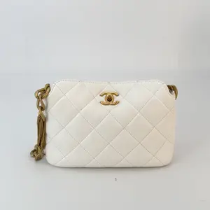 Pre-owned CHANEL leather Shoulder Bags White Small CC Hobo Bag