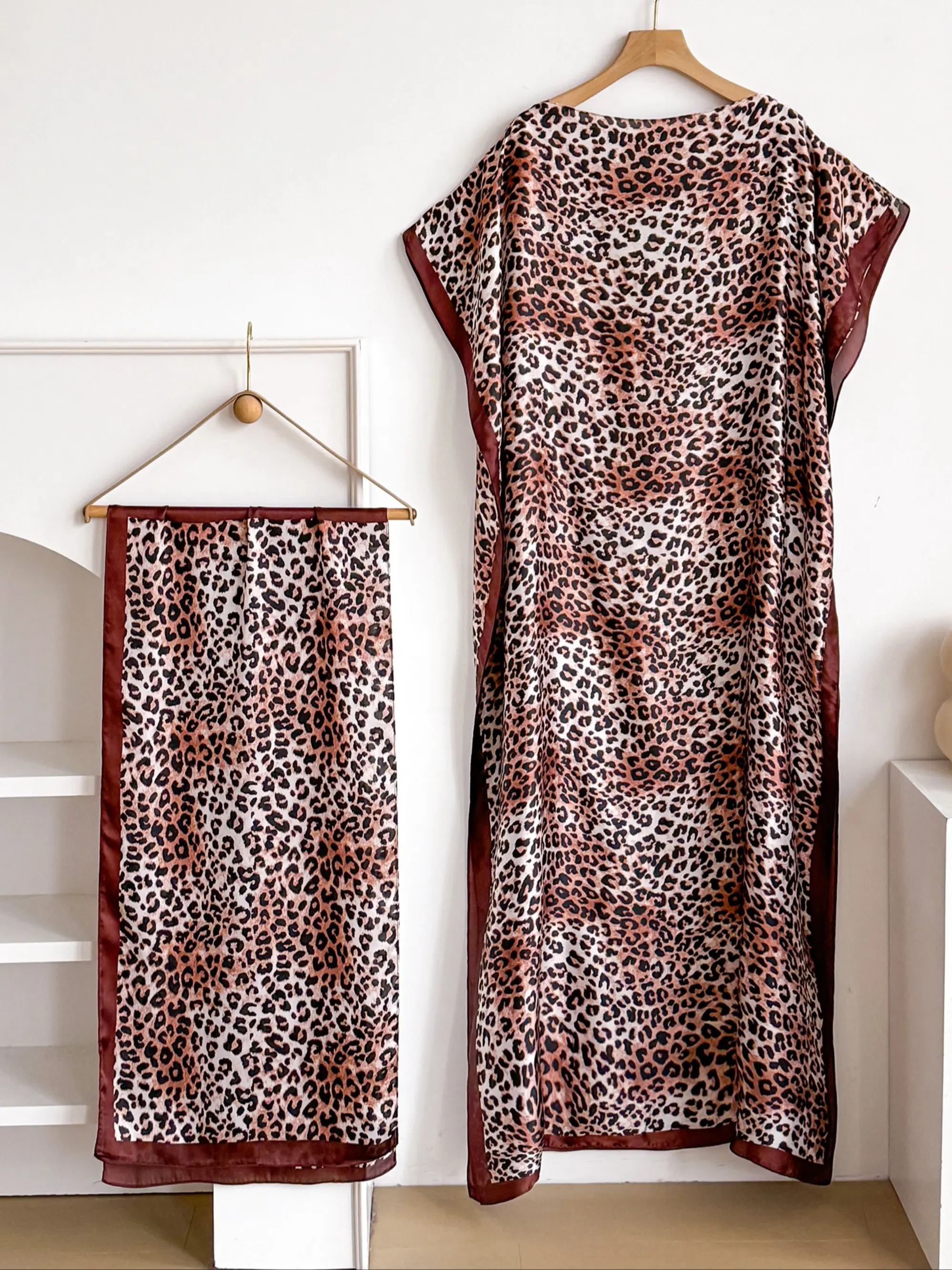 Elegant Chic Boho Style Boho Fashion Bohemian Leopard Print Shawl Dress Set, Multi-Color Long Robe with Headscarf, Beach Sun Protection Satin Scarf for Women Summer, Bohemian Summer Outfit