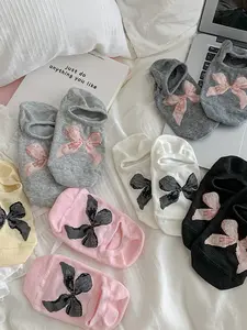 5 Pairs of Women's Spring/Summer Solid Bow No-Show Soft Comfy Socks – Minimalist solid base with a delicate bow at the instep, fresh and sweet yet elegantly understated, perfect for both office and casual wear