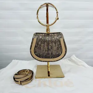Pre-owned Chloé Leather Shoulder Bags 7.8'' R14709 Shoulder Bag C19485276215 0611 T2 Luna