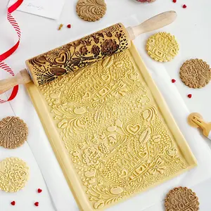 Valentine's Day Cookie Press Rolling Pin, Baking Tools - Deep Carved Animal & Floral Design for DIY Biscuits, Clay & Fondant, Reusable Stainless Steel & Wooden Handle, Perfect for Home Bakers & Craft Enthusiasts