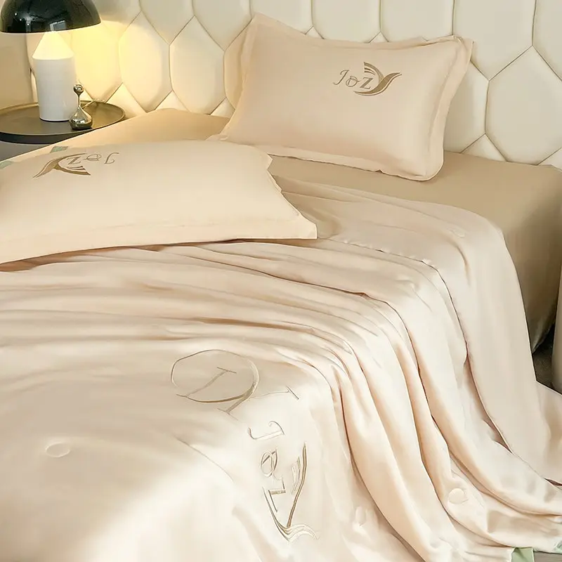 1pc Solid Color Luxury Washable Silk Air Conditioner Blanket, Ice Fiber Cool Lightweight Breathable, Home Bedroom Use, Soft Smooth All Seasons Thin Bedding