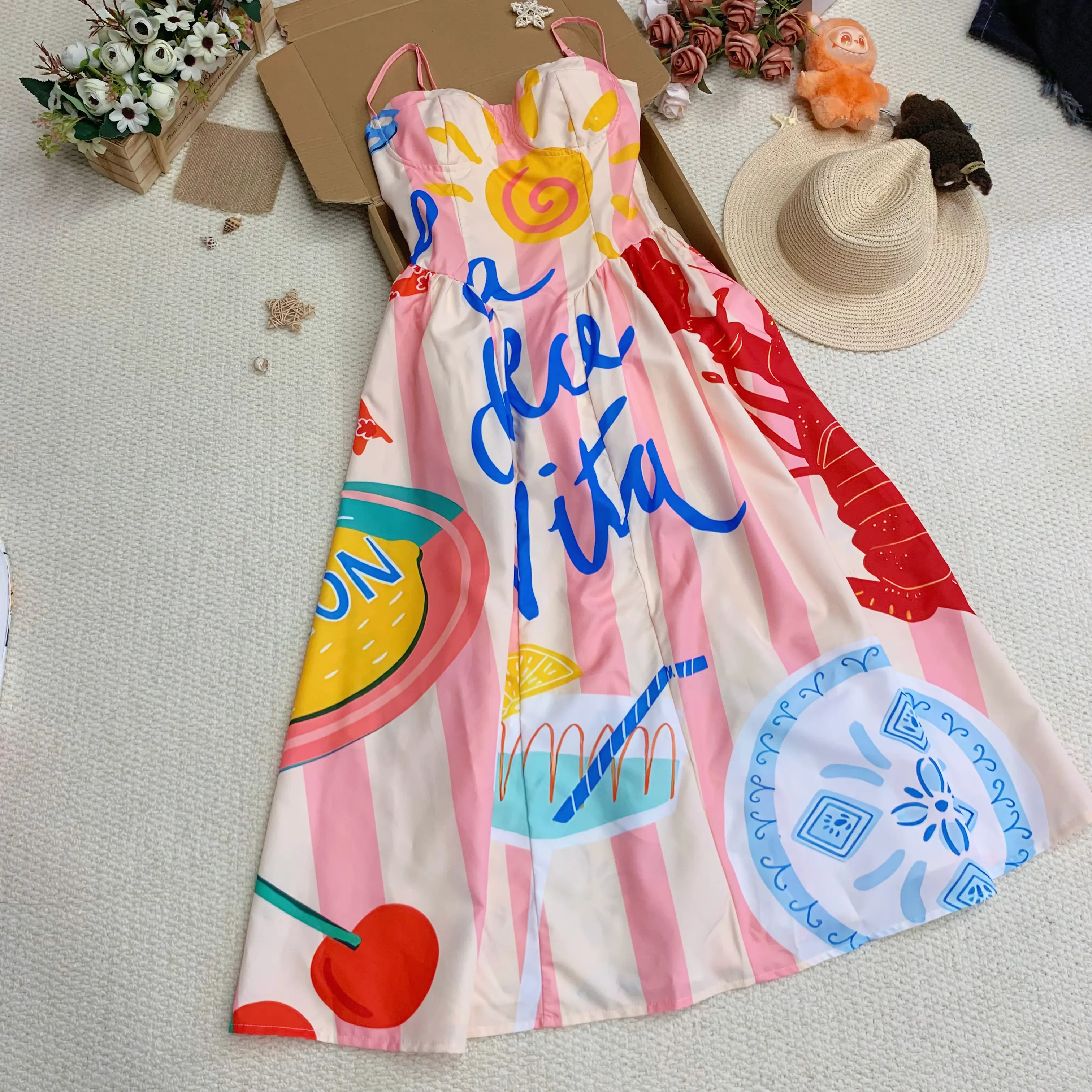 pop fashion dress Scarlette Long Sleeved Pop Art Midi Dress main image 1