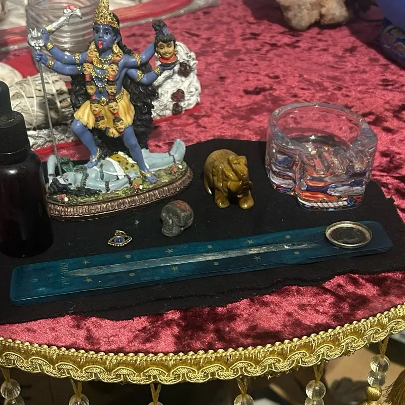 Kali Ma Altar with Sacred Oil - Decorative Figurine