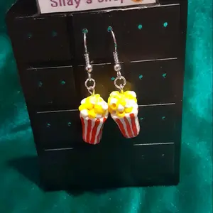 popcorn earrings