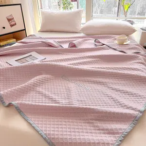 Cooling Blanket for Hot Sleepers, Q-Max Cooling Technology, Soft Breathable, Ideal for Dorms, Sofas, Camping Use