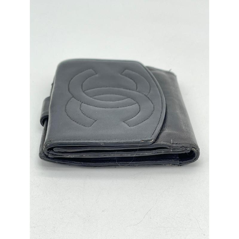 Pre-owned CHANEL Leather small leather goods PRELOVED CC Logo Black Caviar Skin Bifold Wallet. 111424 H
