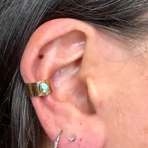 14k Gold Filled Turquoise Ear Cuff • 4x6mm Number 8 • No Piercing Conch Wrap