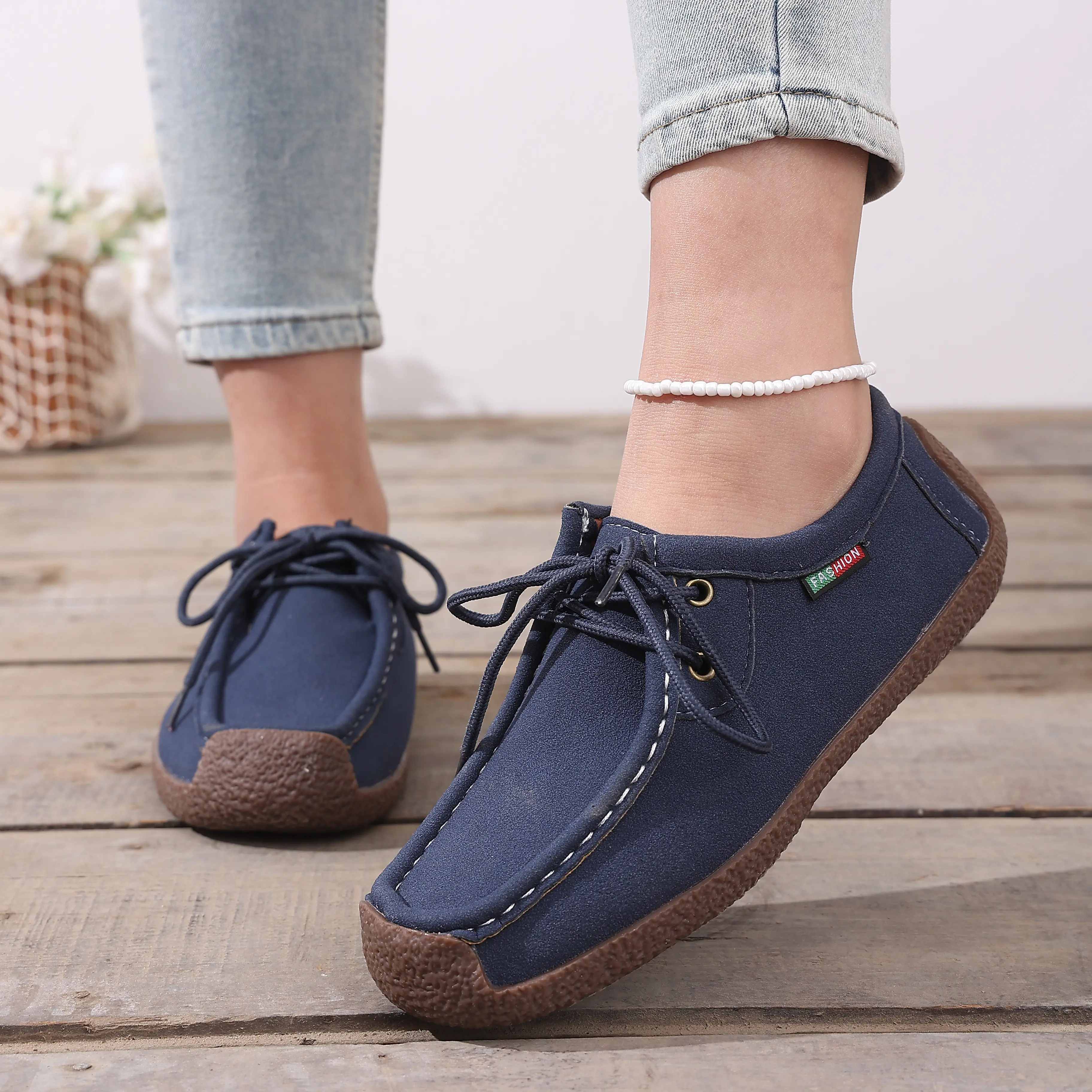 Retro matte lace-up casual women’s shoes, non-slip thick sole kangaroo shoes, versatile soft soles, comfortable loafers for commuting
