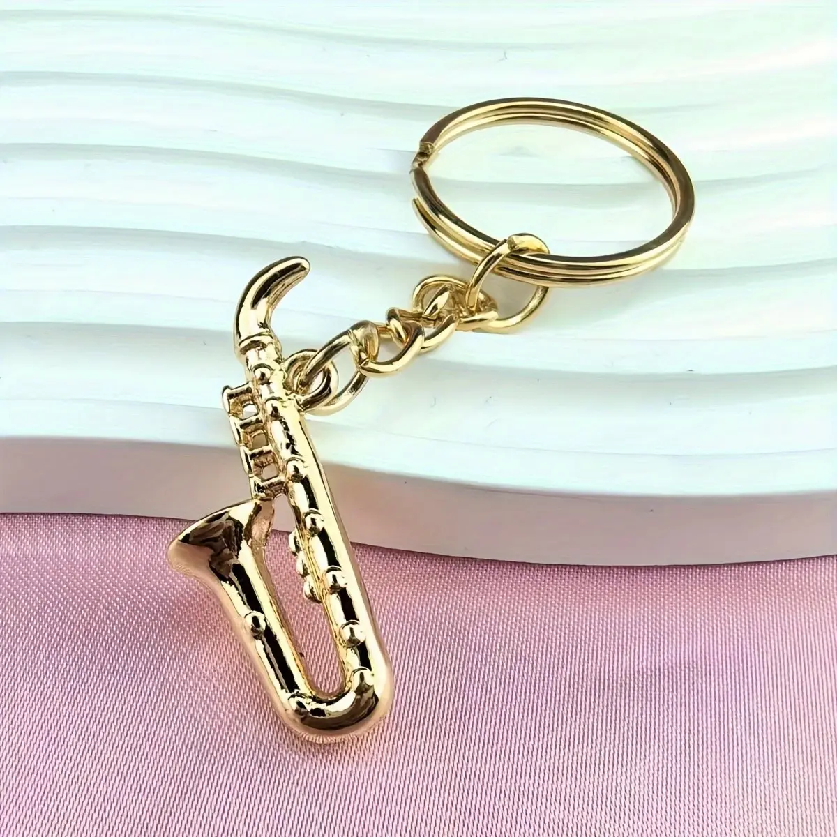 Saxophone Keychain Keyring Wind Instrument Pendant Holiday Gift Bag Charm Oboe Clarinet Trombone Keychain For Bags Keychain Accessories