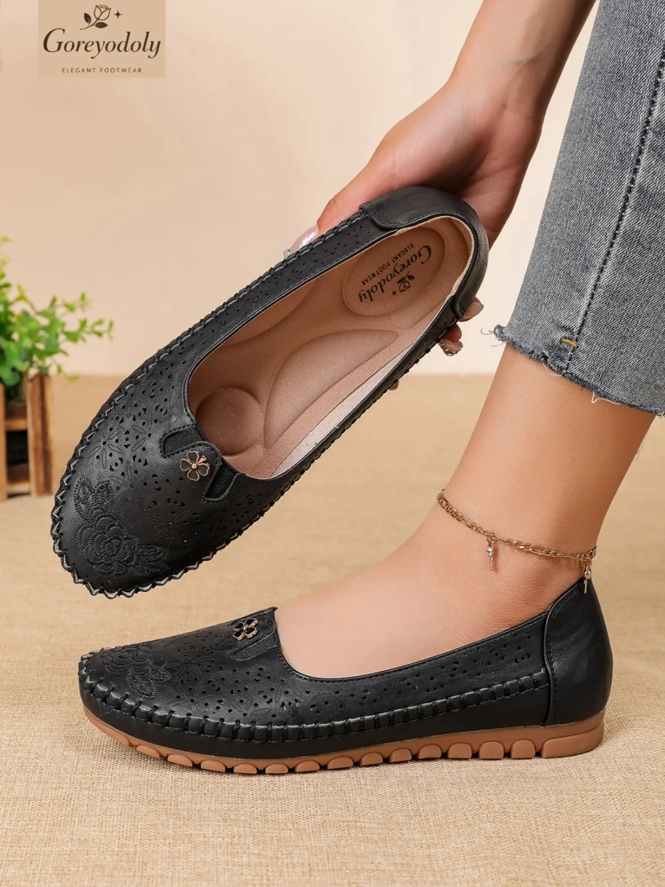 Goreyodoly Women's Loafers, Hollow Out Floral Design, Embroidered Flowers, Lightweight Breathable, Comfortable Soft Sole, Casual Shoes, Casual Fashion Shoes, Lightweight Flats