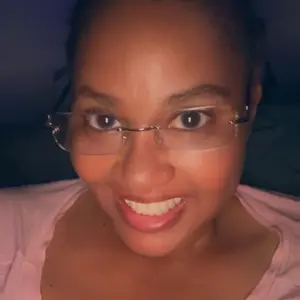 Presbyopia Glasses with Smart Auto-Zoom Feature Anti-Blue Light Protection for Computer TV Reading Comfortable Wear Soft Silicone Pads Polyresin