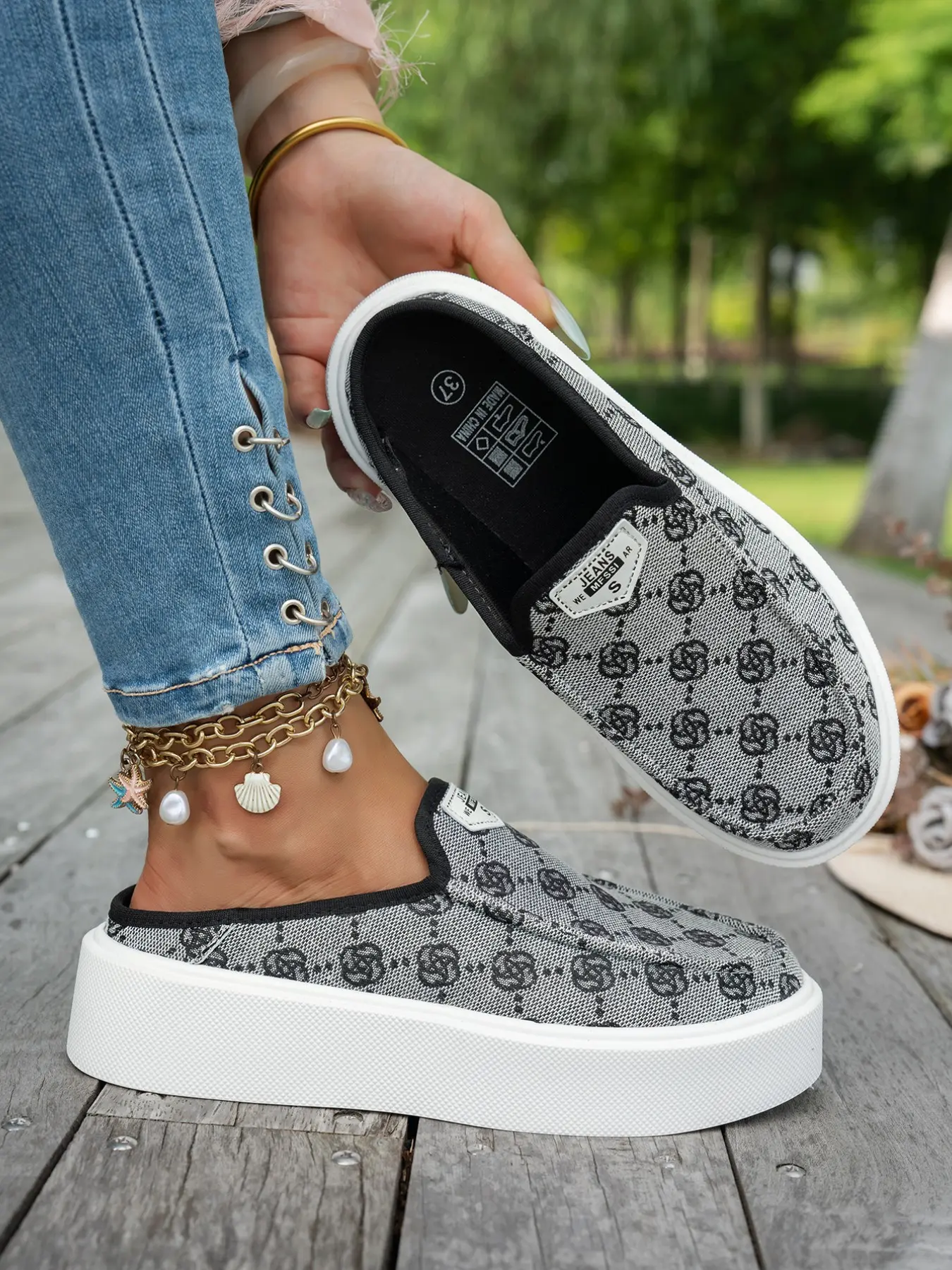 2026 Women's Thick Sole Mules, Comfortable Large Size Slip-On Shoes, Casual Plain Design, Ideal for School/travel, Medium Width Footwear