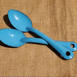 NEW Enameled/ Peltre 8" set of 2 serving spoons     Set de 2 cucharas de 8 pulgadas de PELTRE