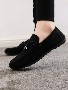 Men's Fashionable Black Color Slip on Lightweight Loafers, Casual Comfortable Breathable Flat Boat Shoes, Male All-match Round Toe Shoes for Daily Wear, Casual Fall Shoes, Footwear