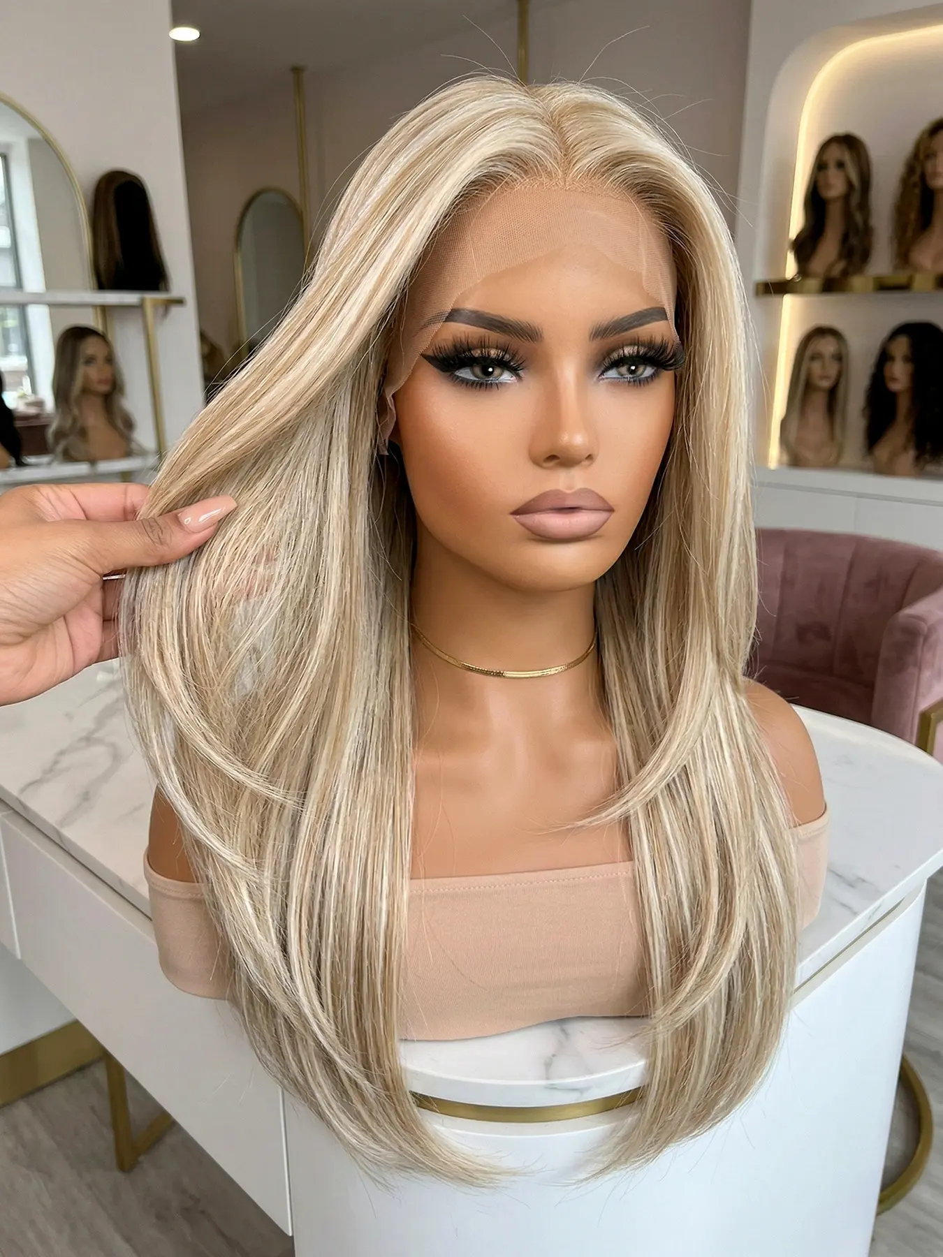 Women's Lace Front Wig, Straight Hair Style, Natural Look, Daily Wear Synthetic Material, Handmade Hook Design, Highlights, Lace Frontal Wigs, Silky Straight Wig