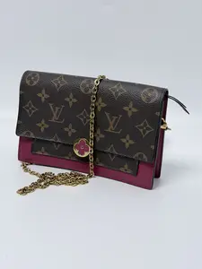 Pre-owned Louis Vuitton canvas and leather wallet Monogram Félicie Pochette Chain Berry JD250LV