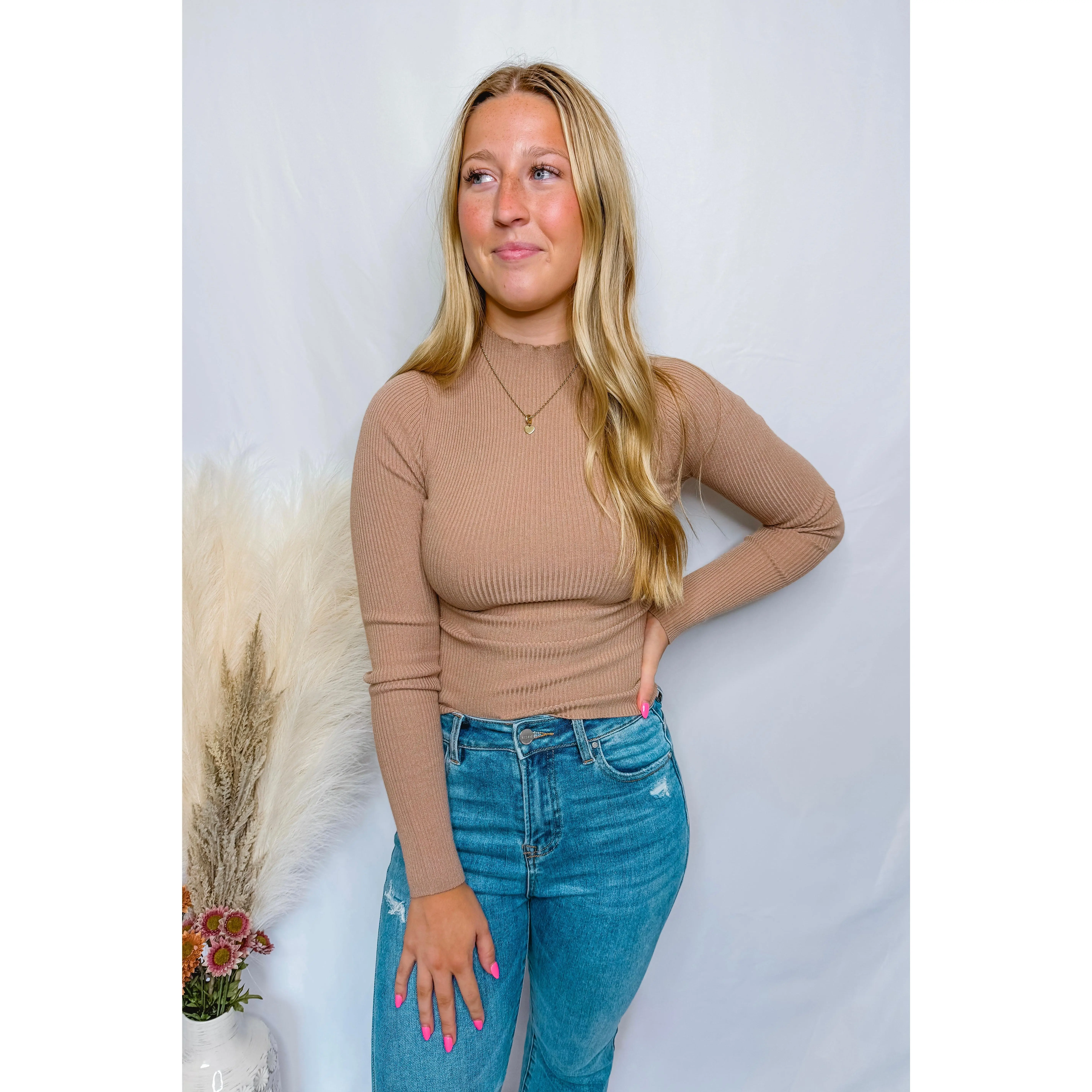 Avery Ribbed Mock Neck Top - Taupe