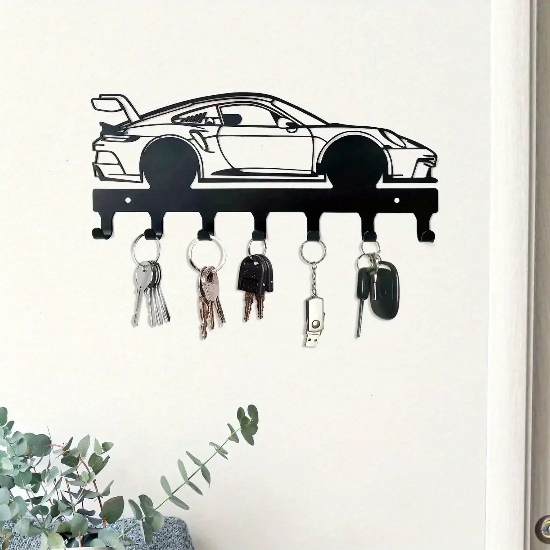 1 Pc Racing Car Style Metal Key Chain - Home Key, Small Accessory, Wall Mounted Storage Rack Wall Decor, Suitable For Home And Holiday Decoration, Key Holder