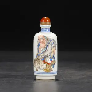 A1552 Chinese Famille Rose Arhat Design Porcelain Snuff Bottle